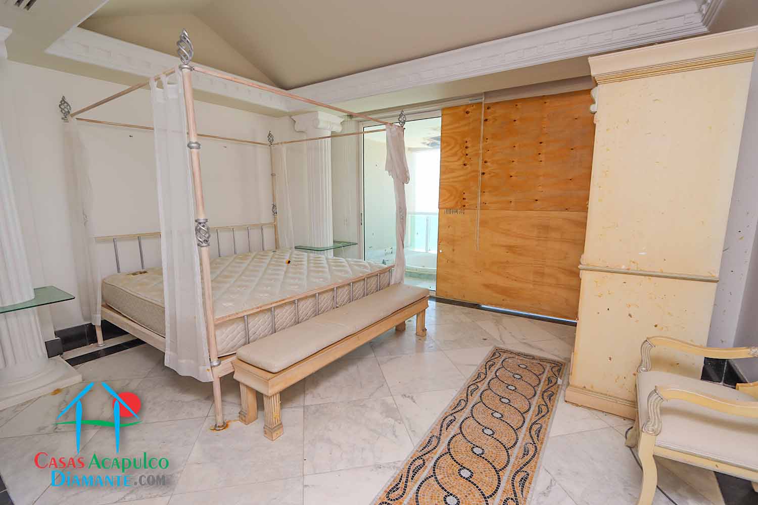 Maralago E 1201 - Recámara principal después de Otis 1